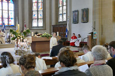 Feier der 1. Heiligen Kommunion in Sankt Crescentius (Foto: Karl-Franz Thiede)